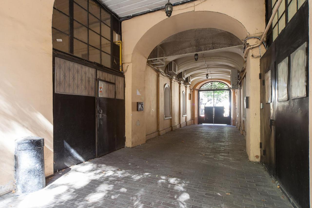 Ferienwohnung Goodrest On Deribasovskaya Odessa Exterior foto